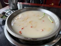 -老来福·非遗酸汤兔(凯旋路店)