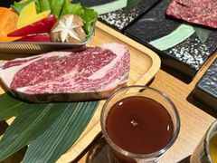 -炼火烤肉店