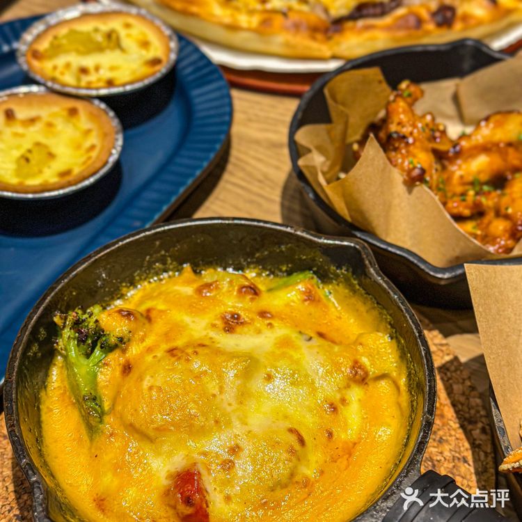 今天回童年的快乐老家次披萨啦🍕