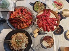 -巴厘龙虾·榜首油焖大虾(音乐学院·沿江酒馆店)