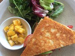 -ROAST coffee & eatery