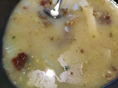 鸭架炖白菜豆腐汤-青年公社烤鸭(宝杨宝龙广场店)