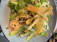 纯素原鲜虾牛油果沙拉-Moka Bros 摩卡站(西单大悦城店)