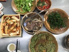 -汤锅大王(新平曹苏黄牛汤锅有限公司)