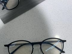 -视野联行眼镜蔡司·依视路官方授权店(顺城店)