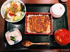 -翔峰炭火鳗鱼(悦泰街里公寓店)