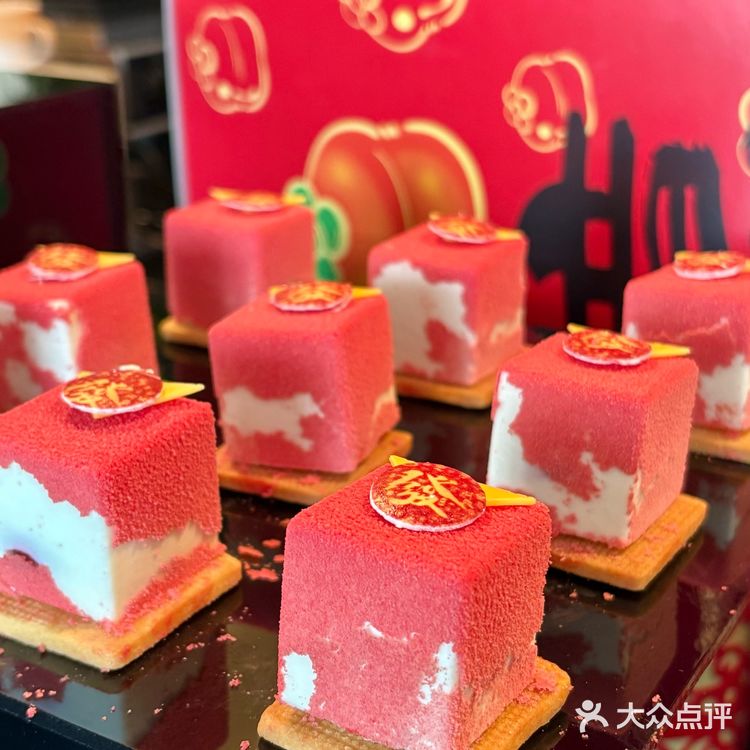 88r自助‼️这家高空下午茶新年氛围感拉满