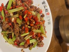 -富正毅三下锅·湘西韵味(天门山索道店)