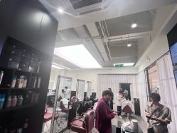 -侨治发型