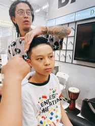 -Devilhands Barbershop男士理容店