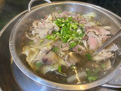 -大众跷脚牛肉馆·非遗传承单位(峨眉山店)