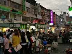 -六合夜市