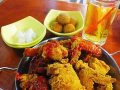 -BHC炸鸡(明洞总店)