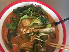 -小蛮椒麻辣烫·麻辣拌(青浦宝龙店)