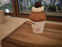 -VERIE BAKEHOUSE