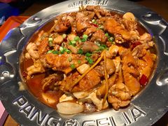 鸡翅煲-胖哥俩肉蟹煲(河北勒泰购物中心店)