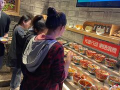 -老牌坊云南鱼豆花火锅(哈西万达店)