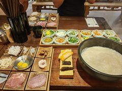 -银米·云南传统过桥米线(双廊黑金冠店)