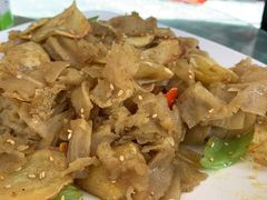 土豆片栲栳栳-天天向上素食餐厅(五台山店)