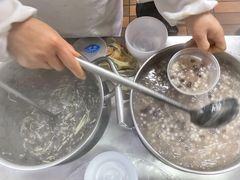 -芳婆糕团店(王府大街店)