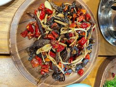 -隔壁老王·家常云南菜(花巷店)