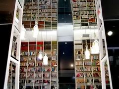 -钟书阁(松江泰晤士小镇店)