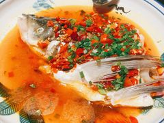 老坛剁椒蒸鲜活鱼头-老湘村·湖南土菜(天河维多利店)