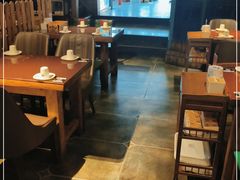 大堂-三个大叔烤羊肉串·炭炉砂锅菜(西三旗店)