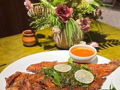 香茅草烤鲈鱼-一坐一忘云南菜(卓悦中心)