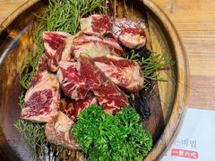 -草家酱蟹炭火烤肉店(珲春南路一店)