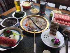 -小天鹅火锅·一线江景洪鼎旗舰店(洪崖洞店)