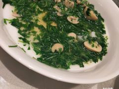 荠菜蘑菇虾仁羹-品悦酒店(三林古镇店)
