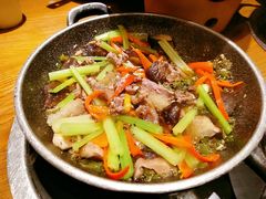 猫儿山的小黄牛-吃饭皇帝大土家民族菜(正大广场店)
