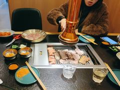 -臻牛烤肉