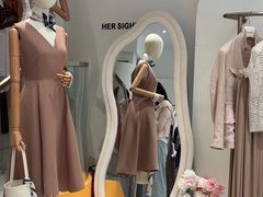 -Her Sight设计师女装集合店(静安华山路店)