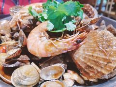 -东来菜馆•手抓海鲜家常菜•海鲜锅贴(鸽子窝店)