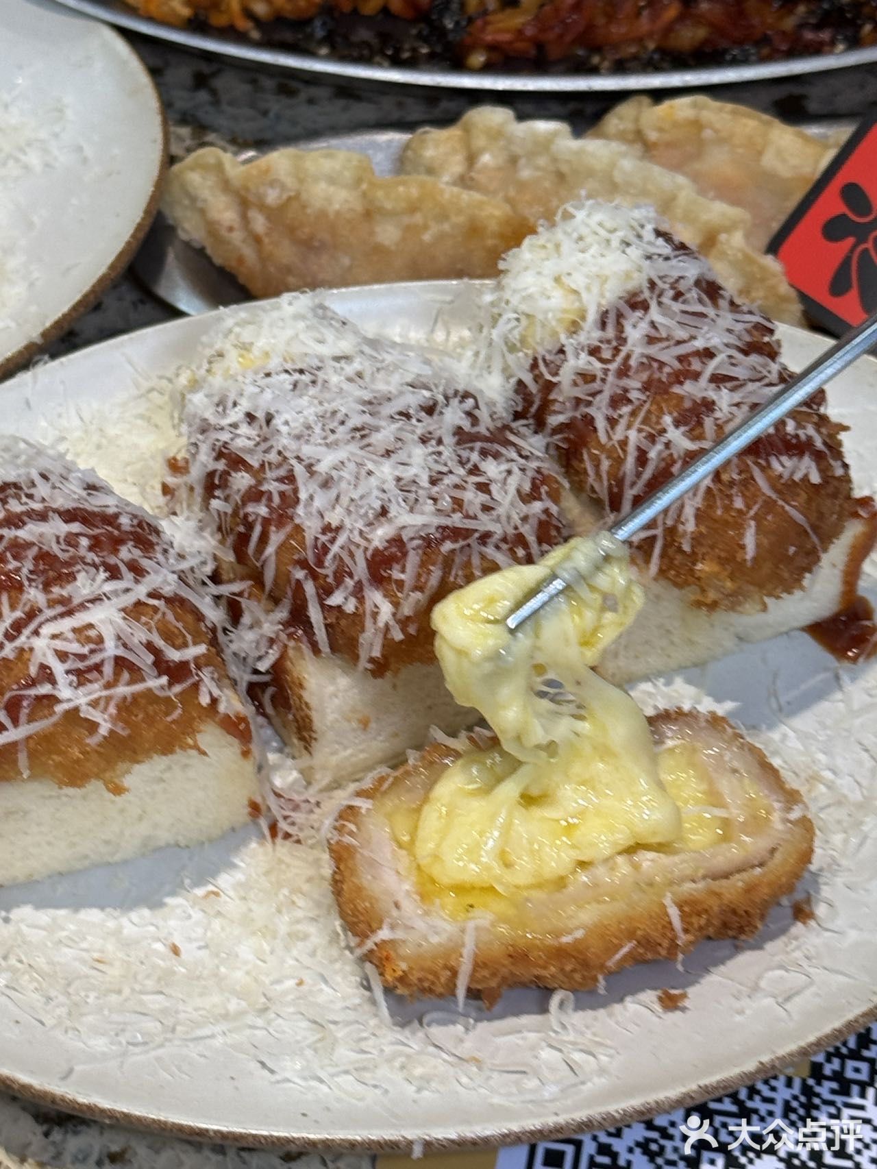 釜山肥牛饭，济州岛墨鱼饭团，还有奶香浓郁的芝士猪排