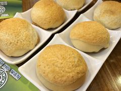 酥皮焗叉烧包-添好运点心专门店(深水埗店)