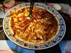 老坛子酸菜鱼-桂二老坛酸菜鱼(三街两巷店)