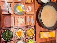 -银米·云南传统过桥米线(双廊黑金冠店)
