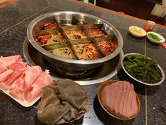 -邓莽子老火锅(中兴路总店)