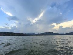 -黄山太平湖风景区