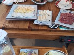-毛辣果·贵州红酸汤牛肉火锅(西单店)