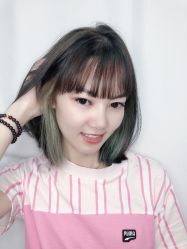 -诗悦发型SALON·圣罗兰店