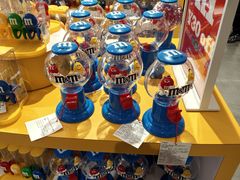 -m豆巧克力世界(上海世茂广场店)