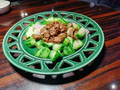 -粤·向群饭店(麓景路店)