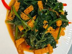-汗腾格里·风味餐厅(新疆驻京办店)