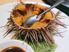 生吃海胆-海味当家·蒸锅海鲜(中山广场创始店)