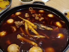 李子坝梁山鸡小锅-李子坝梁山鸡(北碚万达五鸡哥店)