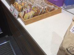 -皇冠幸福里动物奶油生日蛋糕(古田二路店)